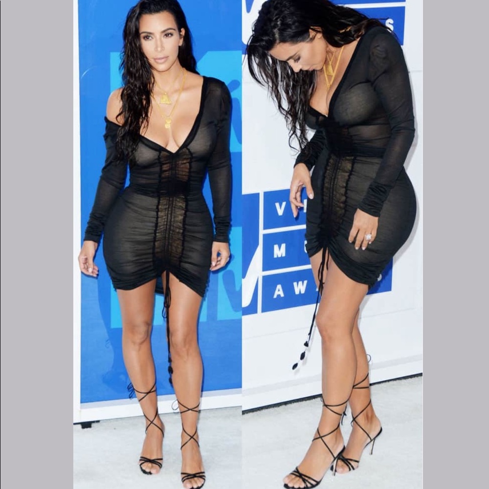 Manolo Blahnik Criss Cross sandal - Picture 2 of 6